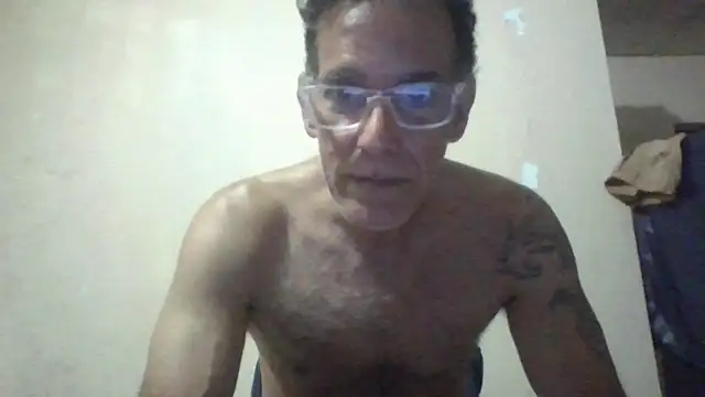 CaptainFox Chat XXX live