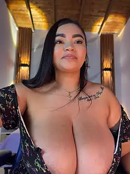 elizaferrer_ Show in webcam