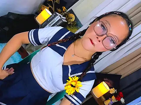 Chat +18 de Sweet_Bhella ao vivo