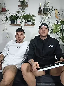 Pokazy przed kamerką – Adam_Borsalino