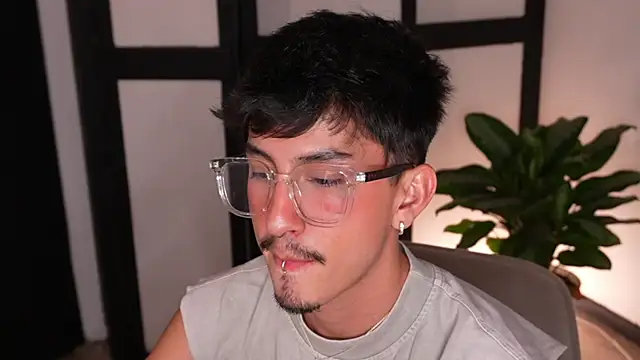 sweettaaron01 Live XXX Chat