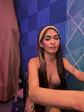 Bomb_Maddy live XXX chat