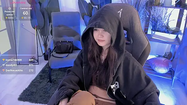 Chat +18 de Elainebeness ao vivo
