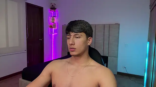 CHRIS_MORGAN1 élő XXX-chatje