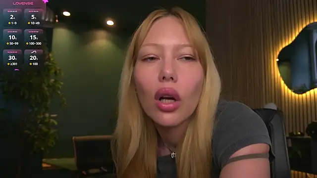 Živý XXX chat _Mila_Luna_