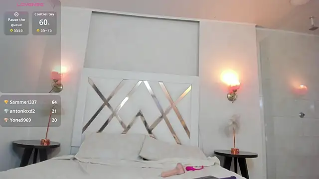 Sky_Collins_'s Live XXX Chat