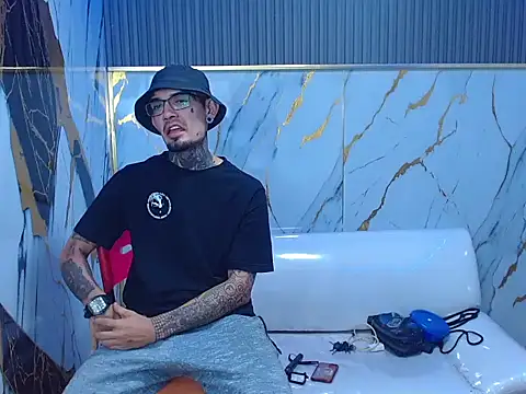 Boy_tatto77 – Live XXX-chat