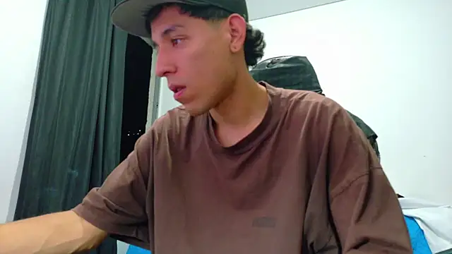 دردشة bully_boss الجنسية المباشرة