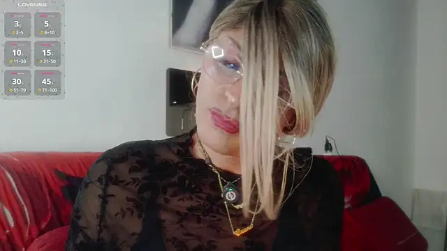 LadyOxana's Live XXX Chat