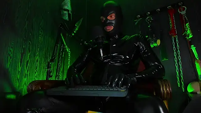Master_Connor_BDSM Adlı Modelin Canlı XXX Sohbeti