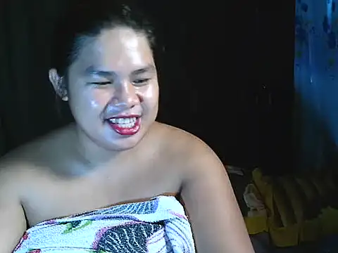 Huntrix2025 Show in webcam