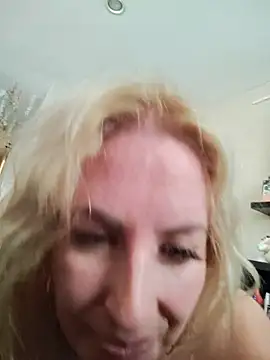 Živý XXX chat EllieEnchantress
