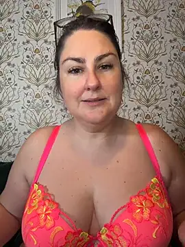 Lacey_BBW élő XXX-chatje