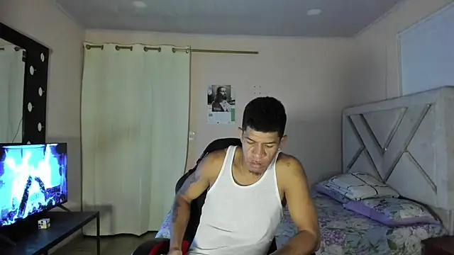 Toptony22 লাইভ XXX চ্যাট