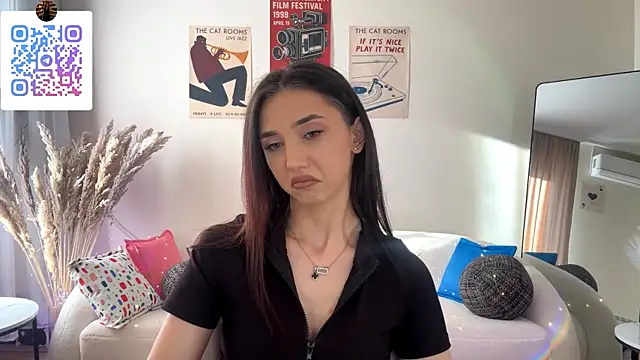 LinaMour's Live XXX Chat