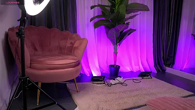 WendyyLuv live XXX chat