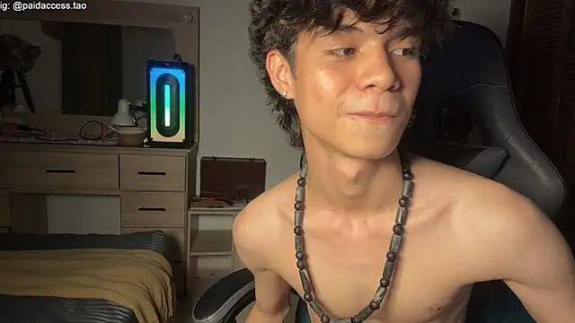 OopsAgain_ – Naživo XXX chat
