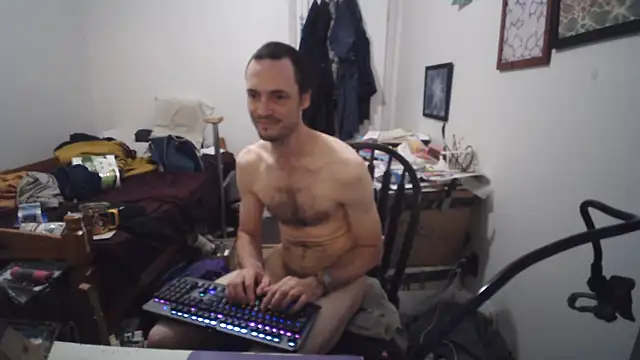 JohnnyMoves XXX чат на живо