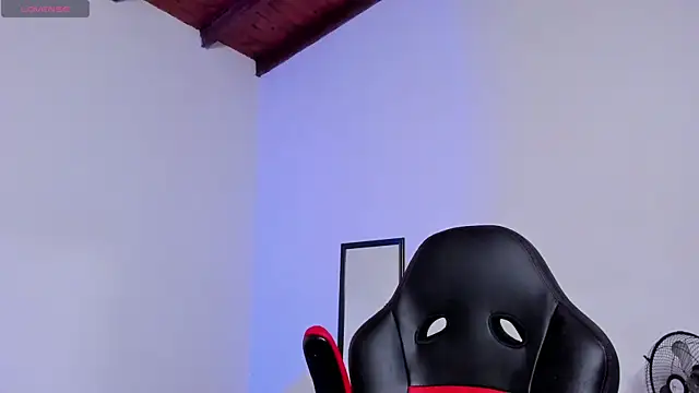 XXX chat uživo modela LuigiVitale_1