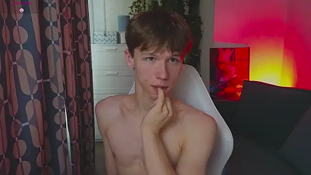 Chatroom XXX en direct de cuMte_boy