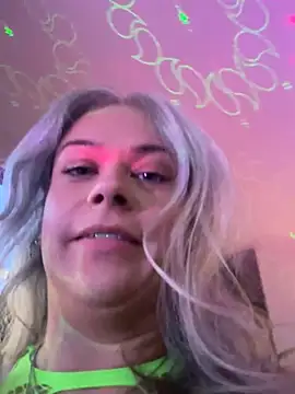 Chat +18 de Cherry_Blaster ao vivo