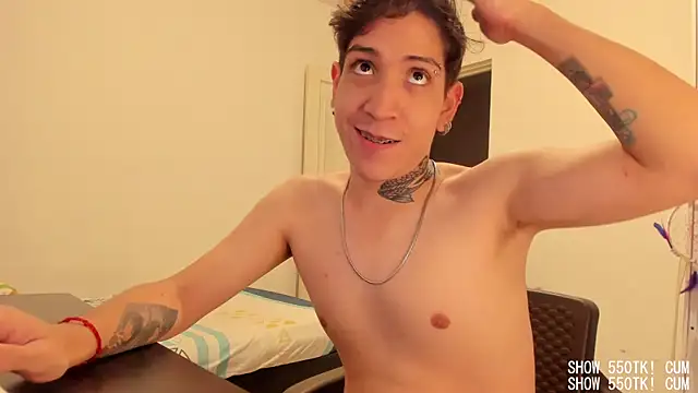 Michael_v77 élő XXX-chatje