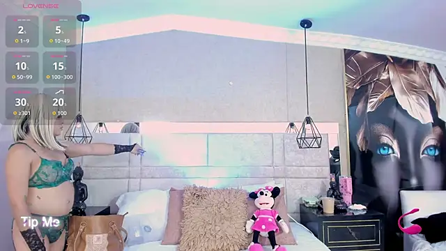 Chat +18 de kimCosseyy ao vivo