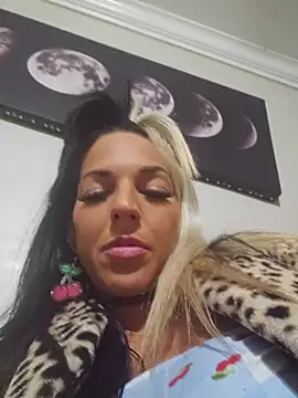 lil_jiggly's Live XXX Chat