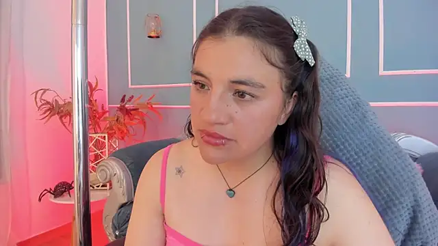 Živý XXX chat TaraTaylorr