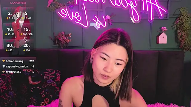 Chat XXX en directo de Runi_Asian