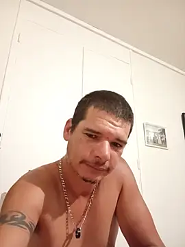 צ'אט XXX בשידור חי של bob715