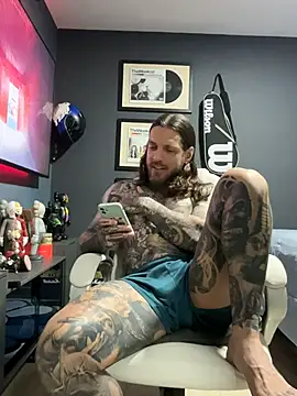 ThomasHells – Live XXX-chat