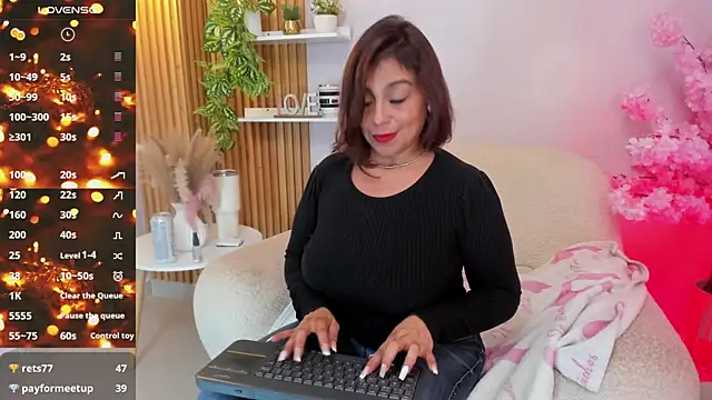 Chatroom XXX en direct de MrsFoucher