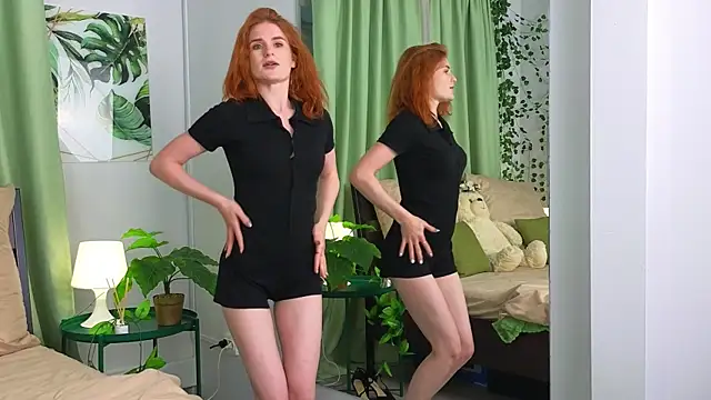NinellSkyn Live XXX chat