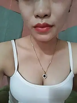 Logii_x 即時 XXX 聊天