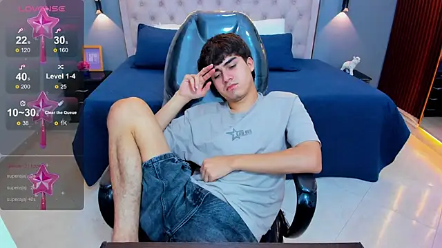 Tommy18__'s Live XXX Chat
