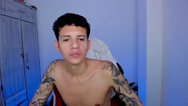 Chat XXX ao vivo de tylerrnova