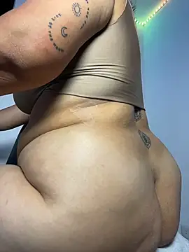 Chat +18 de keirabbw ao vivo