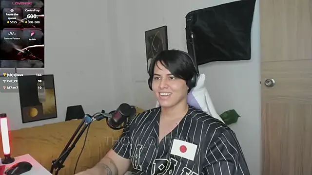 Chat +18 de Thom_Ohtani ao vivo