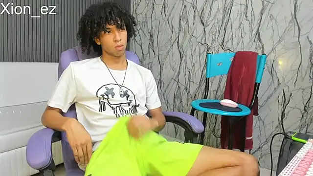 Chatroom XXX en direct de xion_ez