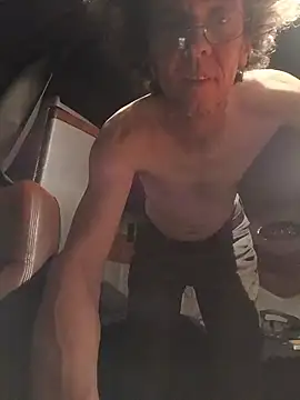 nudeandhorny2025 webkamerás műsora