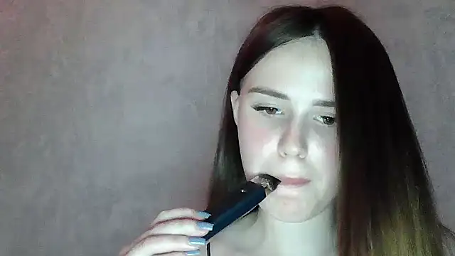 SweetLoraa Live XXX-chat