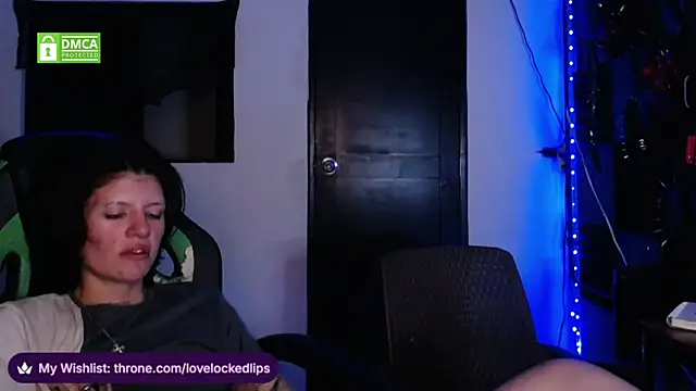 Chat XXX en directo de lovelockedlips