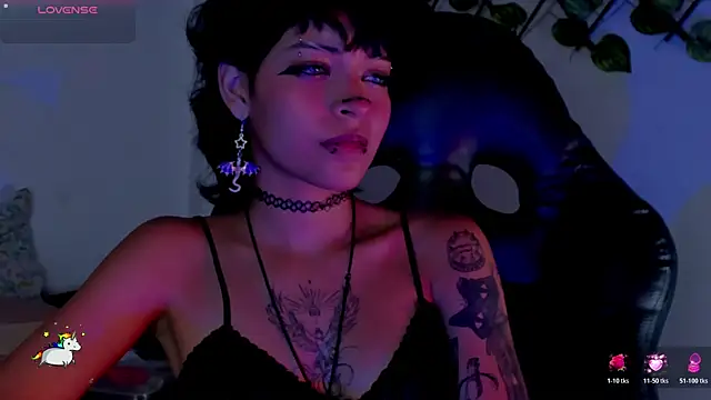 Chat +18 de Anny_Kiitty ao vivo
