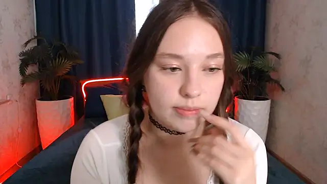 PureLedyn Live XXX chat