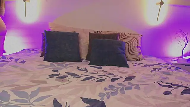 XXX chat uživo modela kloe28