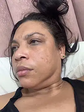 IAvaNa Chat XXX live