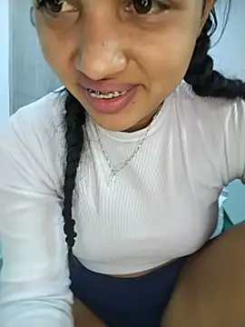 Eimy-04's Live XXX Chat