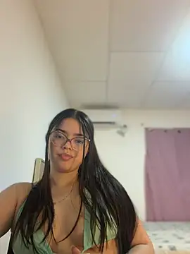 Chat +18 de Valentina2390 ao vivo
