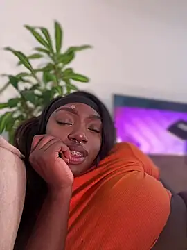 alissradiante1 Live XXX-Chat
